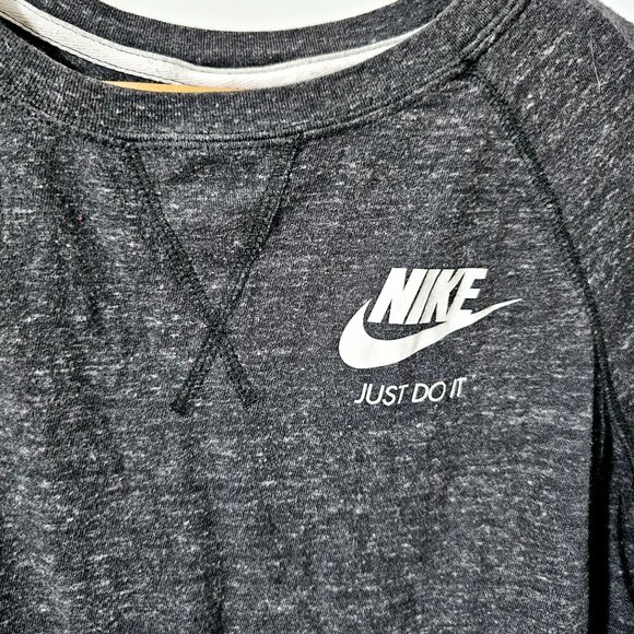 Nike‎ Womens Just Do It Crewneck Sweatshirt Medium Dark Gray ~SW119.10 - Picture 2 of 4